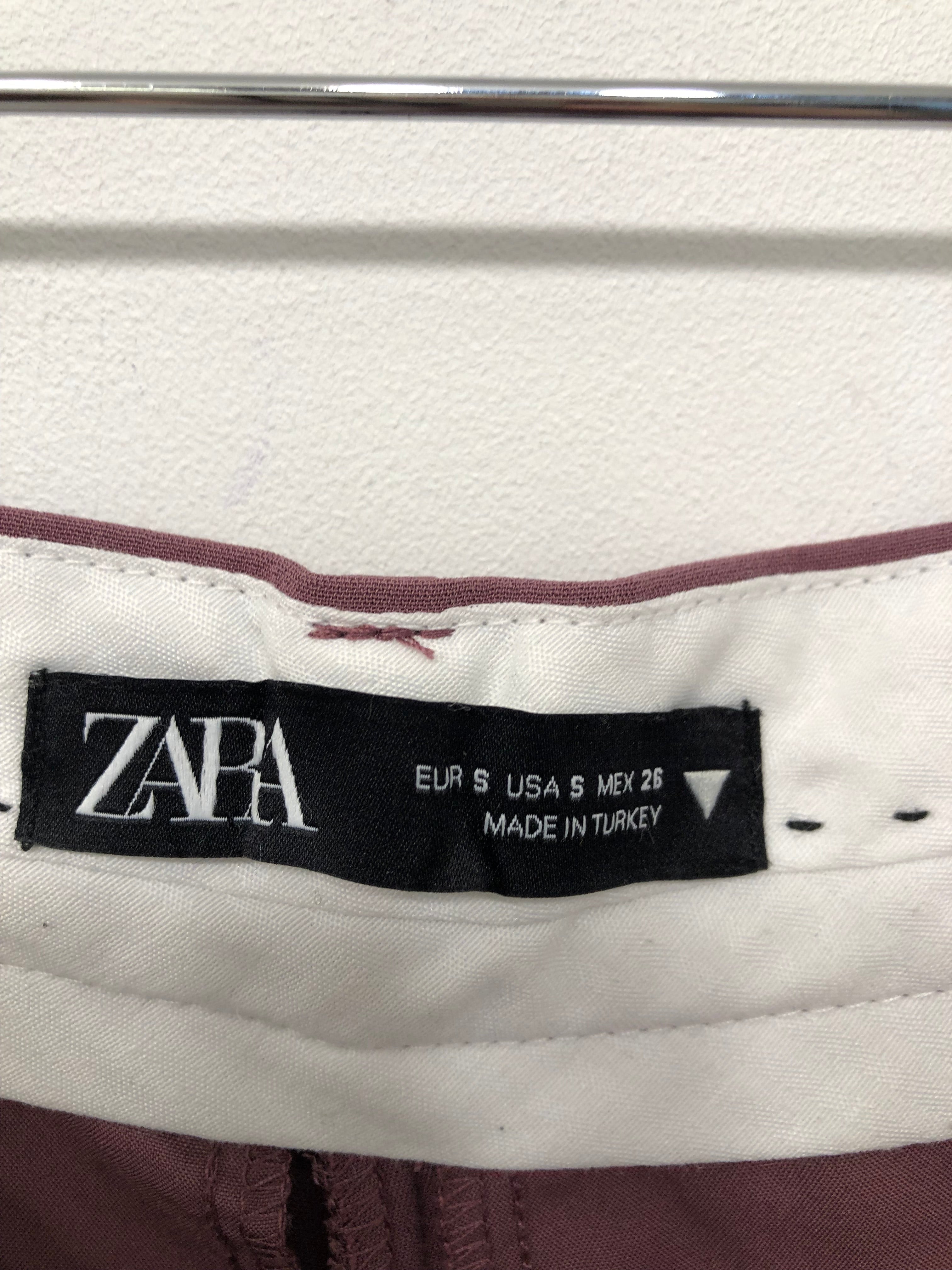 Zara Bukser